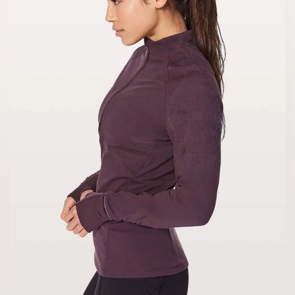 EUC- Lululemon Toasty Tech 1/2 Zip sweat wicking tech fleece. Black Cherry color